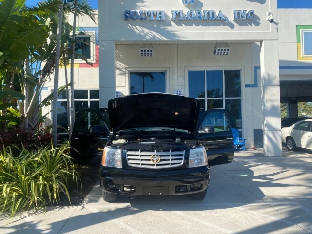 2002 Cadillac Escalade & EXT 2nd Gen - Image 17 of 21