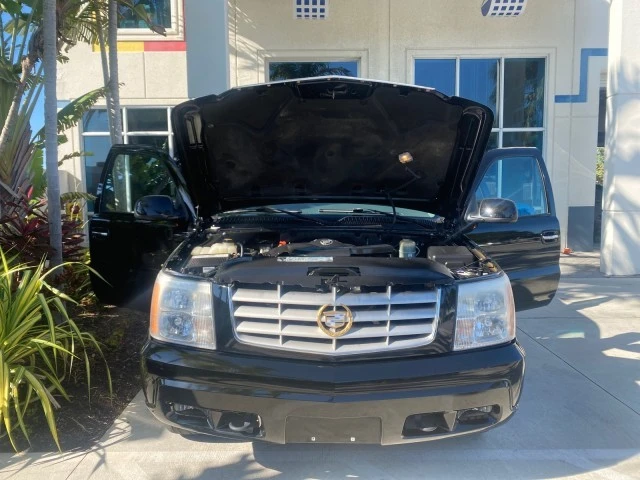 2002 Cadillac Escalade & EXT 2nd Gen - Image 18 of 21