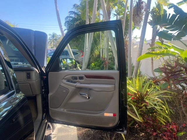 2002 Cadillac Escalade & EXT 2nd Gen - Image 12 of 21