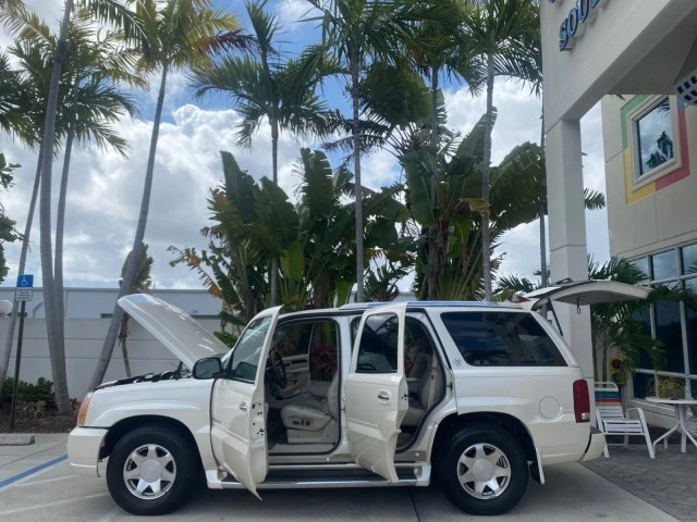 2002 Cadillac Escalade & EXT 2nd Gen - Image 9 of 21