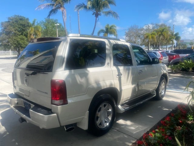 2002 Cadillac Escalade & EXT 2nd Gen - Image 8 of 21