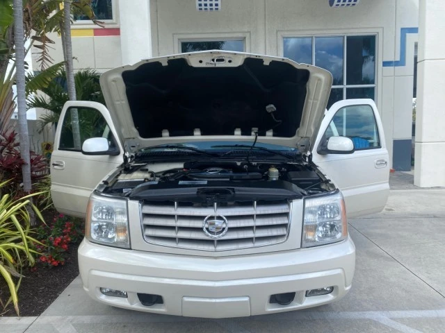 2002 Cadillac Escalade & EXT 2nd Gen - Image 18 of 21