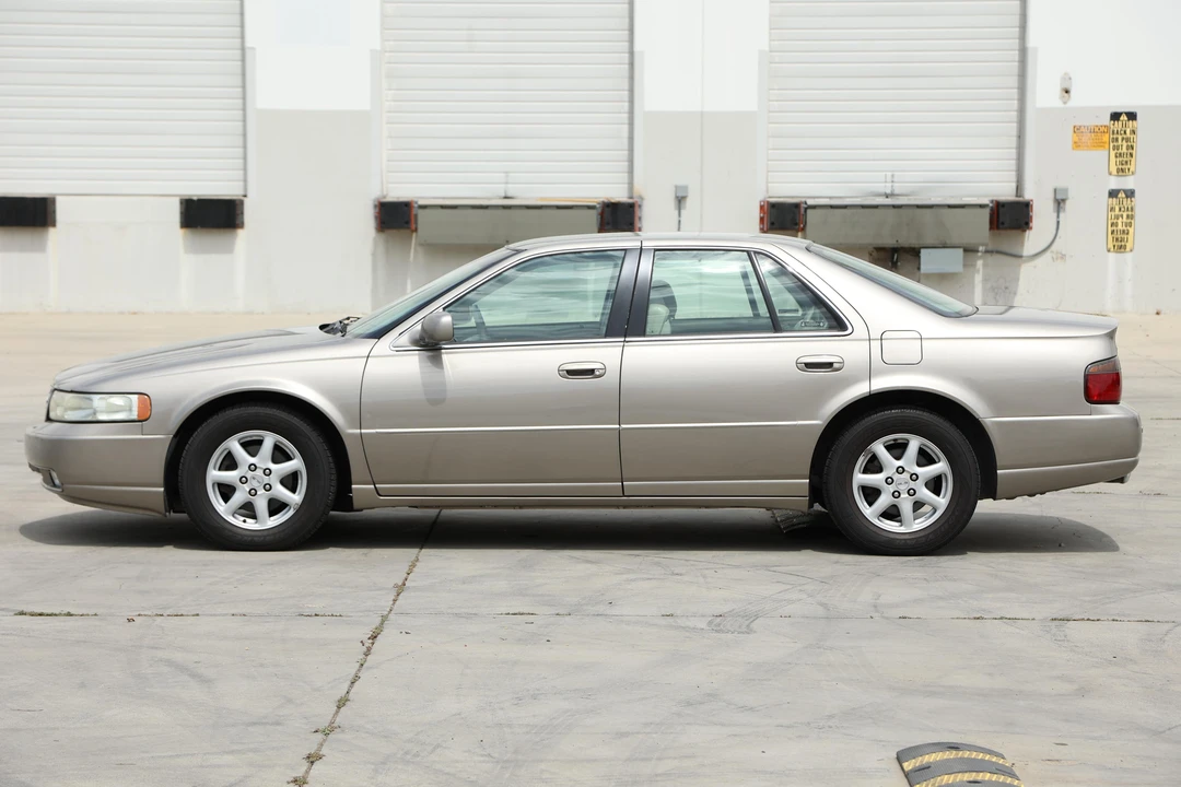 2002 Cadillac Seville - Image 9 of 31