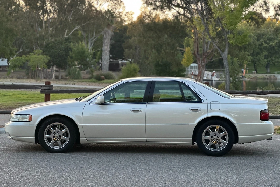 2002 Cadillac Seville - Image 13 of 31