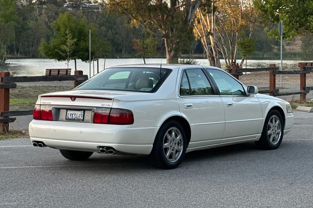 2002 Cadillac Seville - Image 9 of 31