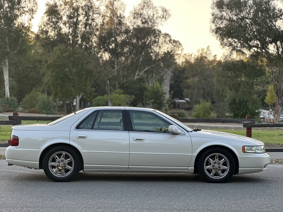 2002 Cadillac Seville - Image 8 of 31