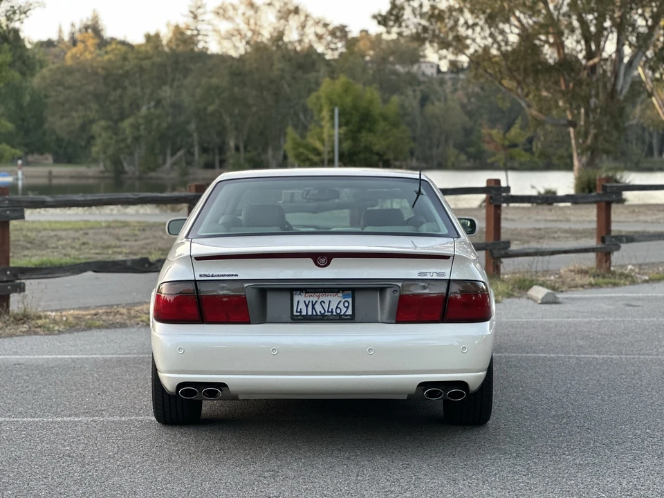 2002 Cadillac Seville - Image 10 of 31
