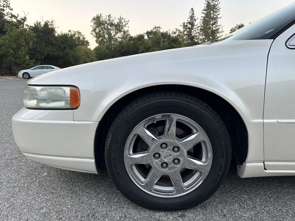 2002 Cadillac Seville - Image 17 of 31