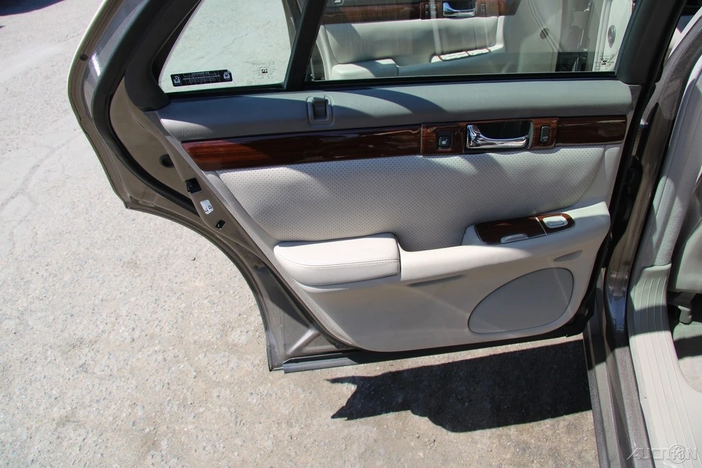 2002 Cadillac Seville - Image 20 of 21