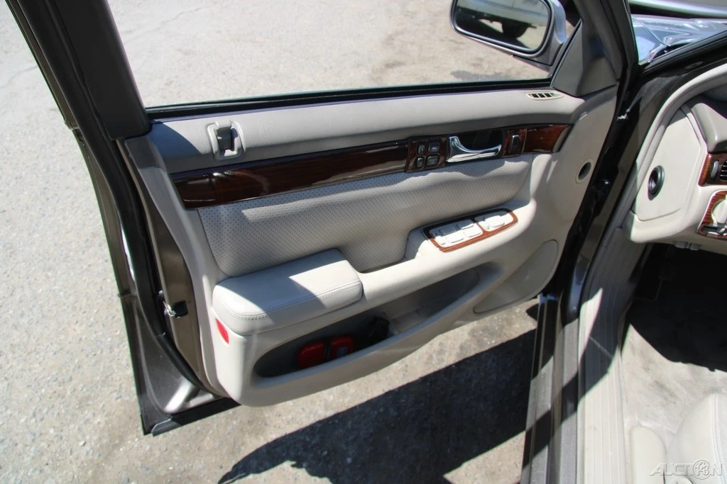 2002 Cadillac Seville - Image 13 of 21