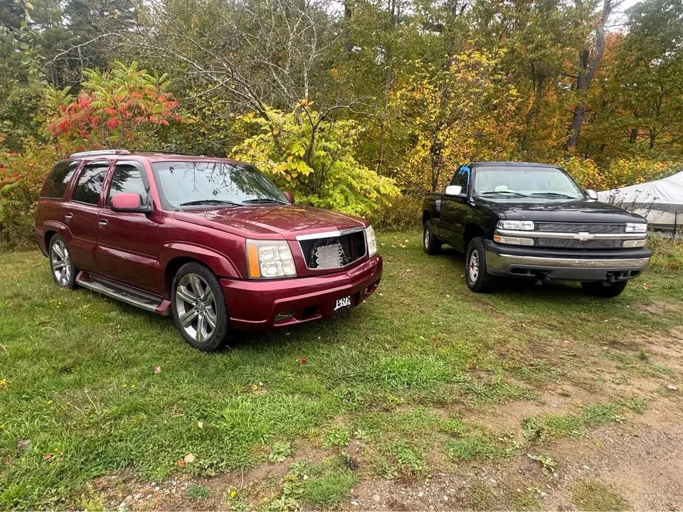 2002 Cadillac Escalade & EXT 2nd Gen - Image 2 of 7