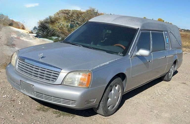 2002 Cadillac DeVille 8th Gen - Image 2 of 17