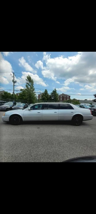 2002 Cadillac DeVille 8th Gen - Image 3 of 11