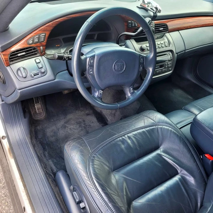 2002 Cadillac DeVille 8th Gen - Image 6 of 11