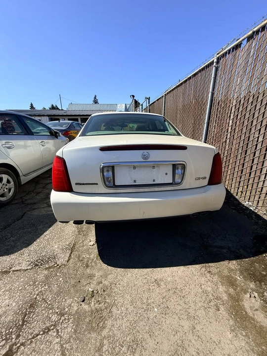 2002 Cadillac DeVille 8th Gen - Image 4 of 9