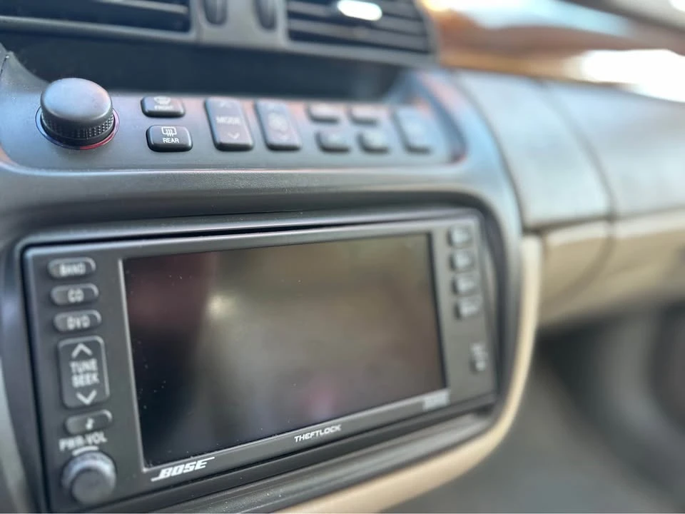 2002 Cadillac DeVille 8th Gen - Image 12 of 18