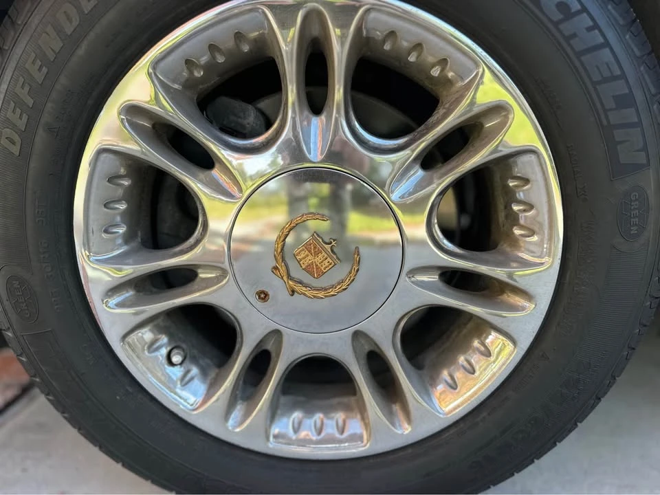 2002 Cadillac DeVille 8th Gen - Image 15 of 18