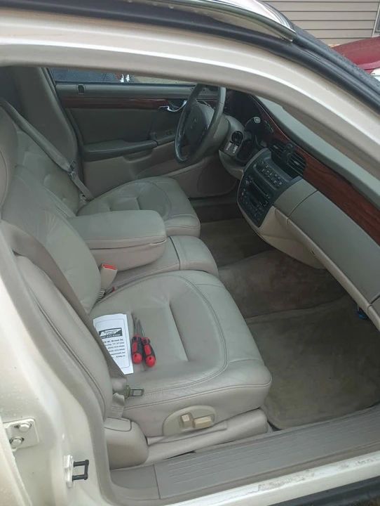 2002 Cadillac DeVille 8th Gen - Image 6 of 10