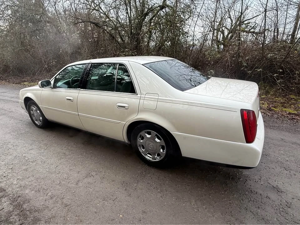 2002 Cadillac DeVille 8th Gen - Image 2 of 8