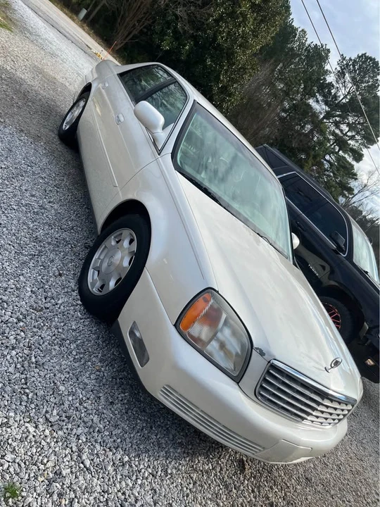 2002 Cadillac DeVille 8th Gen - Image 9 of 11