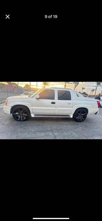 2002 Cadillac Escalade & EXT 2nd Gen - Image 8 of 17