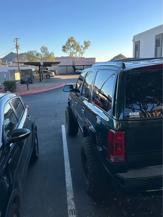 2002 Cadillac Escalade & EXT 2nd Gen - Image 9 of 13