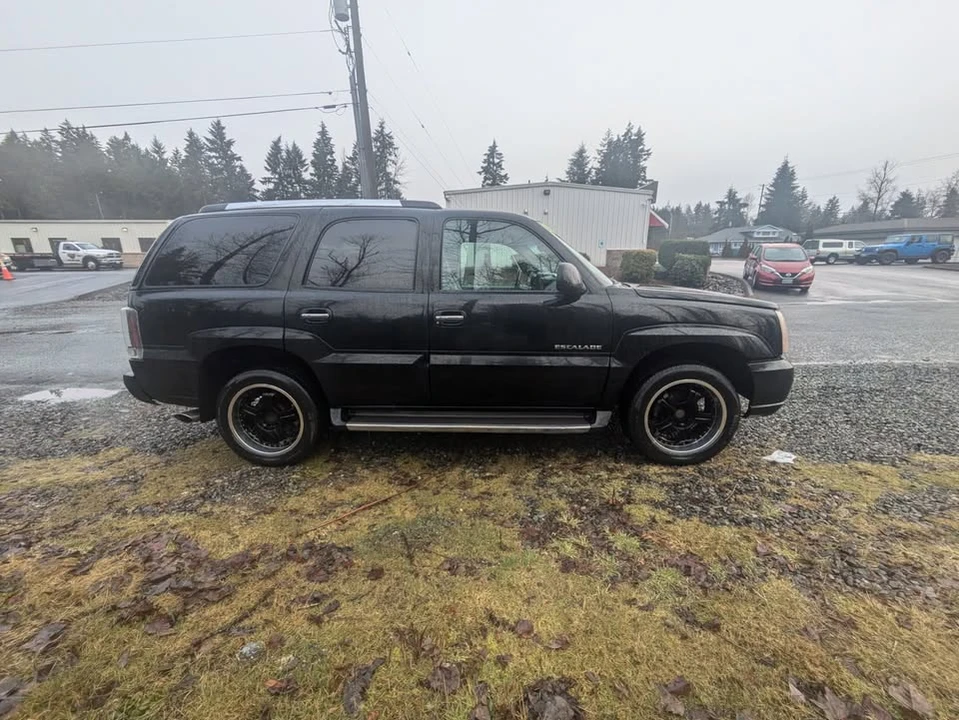 2002 Cadillac Escalade & EXT 2nd Gen - Image 2 of 6