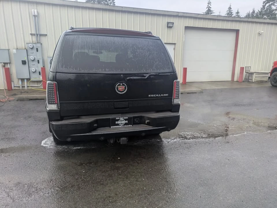 2002 Cadillac Escalade & EXT 2nd Gen - Image 3 of 6