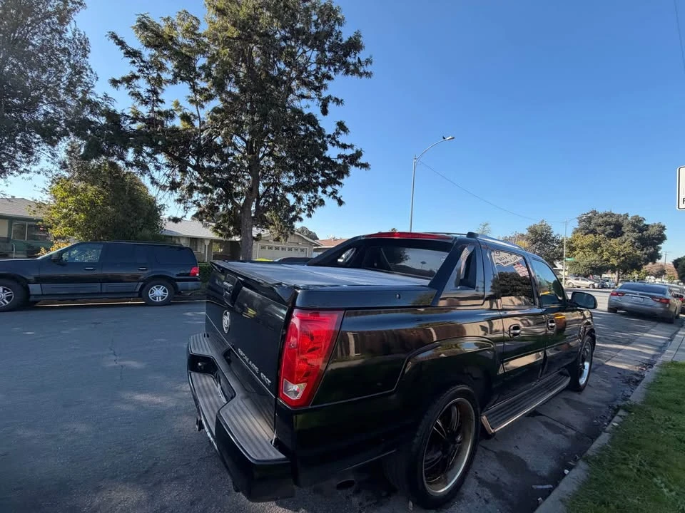 2002 Cadillac Escalade & EXT 2nd Gen - Image 12 of 14