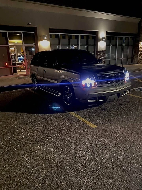2002 Cadillac Escalade & EXT 2nd Gen - Image 3 of 3
