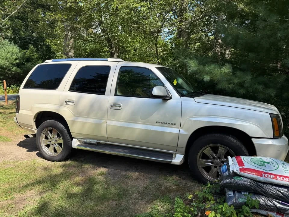 2002 Cadillac Escalade & EXT 2nd Gen - Image 4 of 7