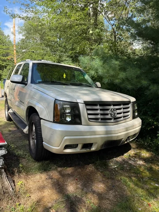 2002 Cadillac Escalade & EXT 2nd Gen - Image 7 of 7