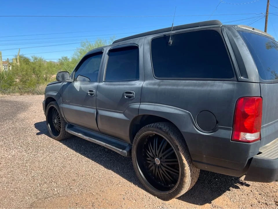 2002 Cadillac Escalade & EXT 2nd Gen - Image 3 of 13