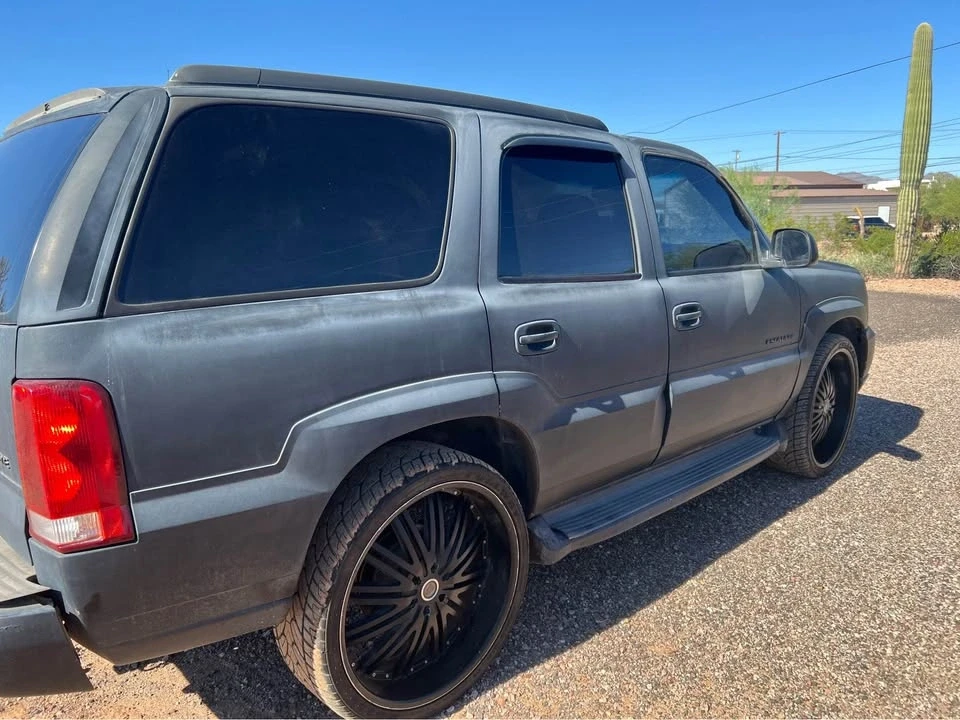 2002 Cadillac Escalade & EXT 2nd Gen - Image 2 of 13