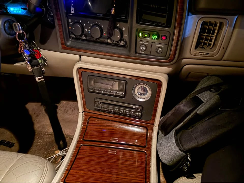 2002 Cadillac Escalade & EXT 2nd Gen - Image 6 of 7