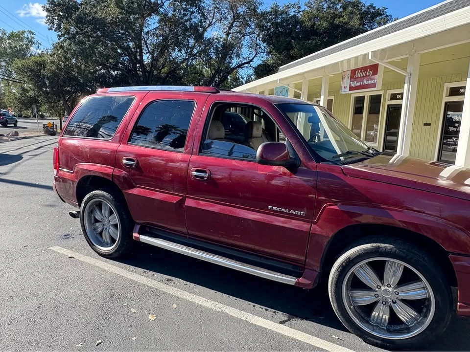 2002 Cadillac Escalade & EXT 2nd Gen - Image 3 of 7