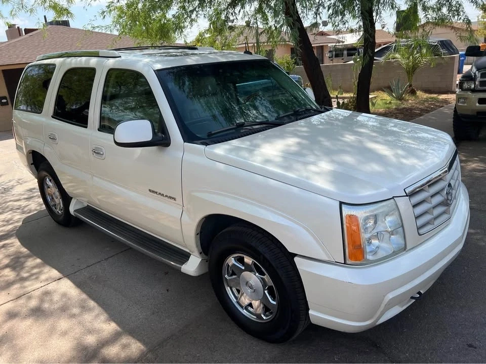 2002 Cadillac Escalade & EXT 2nd Gen - Image 6 of 15