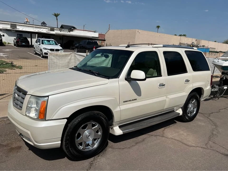 2002 Cadillac Escalade & EXT 2nd Gen - Image 4 of 17