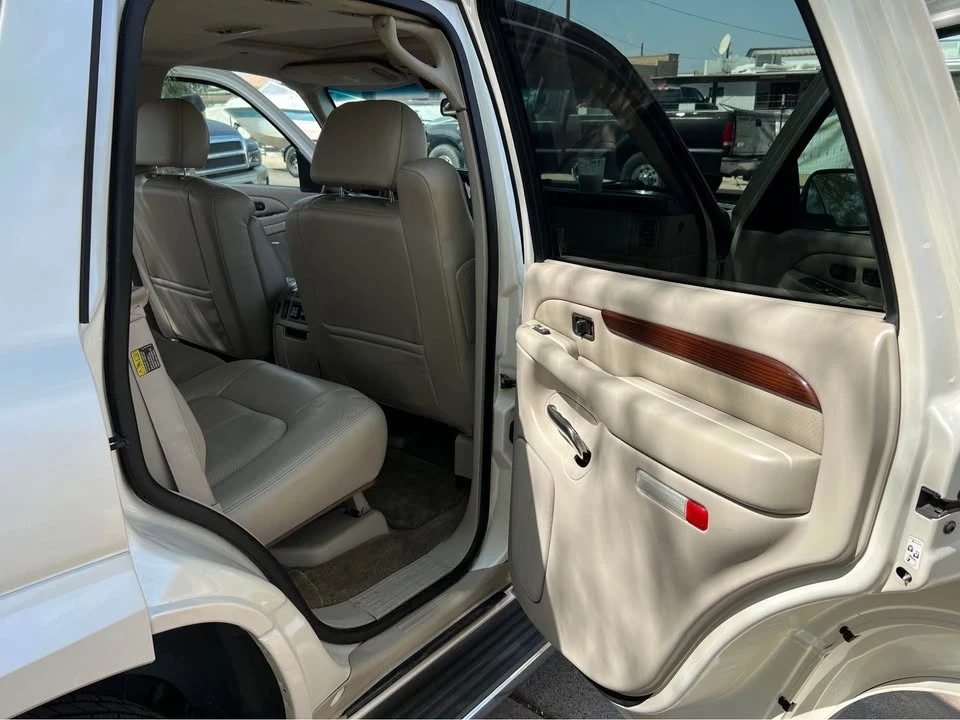 2002 Cadillac Escalade & EXT 2nd Gen - Image 13 of 17