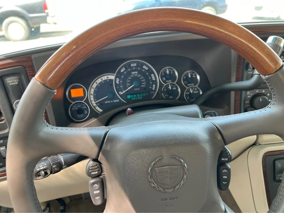 2002 Cadillac Escalade & EXT 2nd Gen - Image 7 of 17