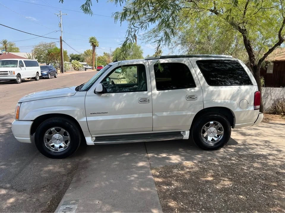 2002 Cadillac Escalade & EXT 2nd Gen - Image 5 of 17