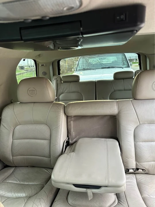 2002 Cadillac Escalade & EXT 2nd Gen - Image 8 of 11