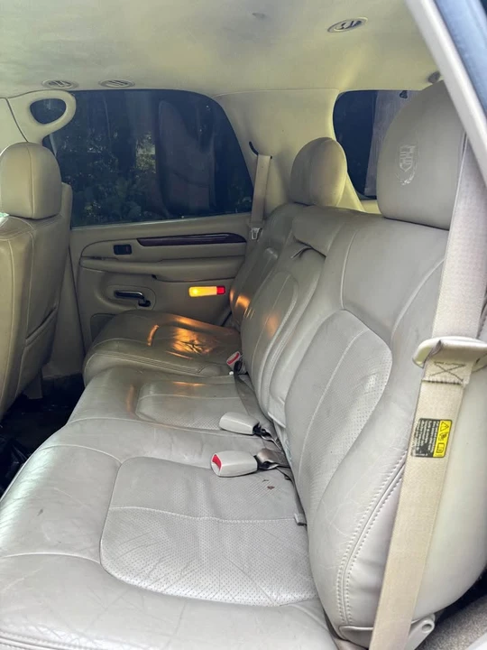 2002 Cadillac Escalade & EXT 2nd Gen - Image 10 of 13