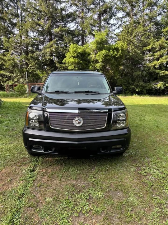2002 Cadillac Escalade & EXT 2nd Gen - Image 3 of 13