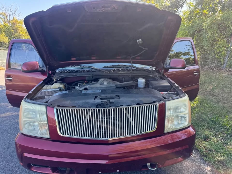 2002 Cadillac Escalade & EXT 2nd Gen - Image 11 of 11