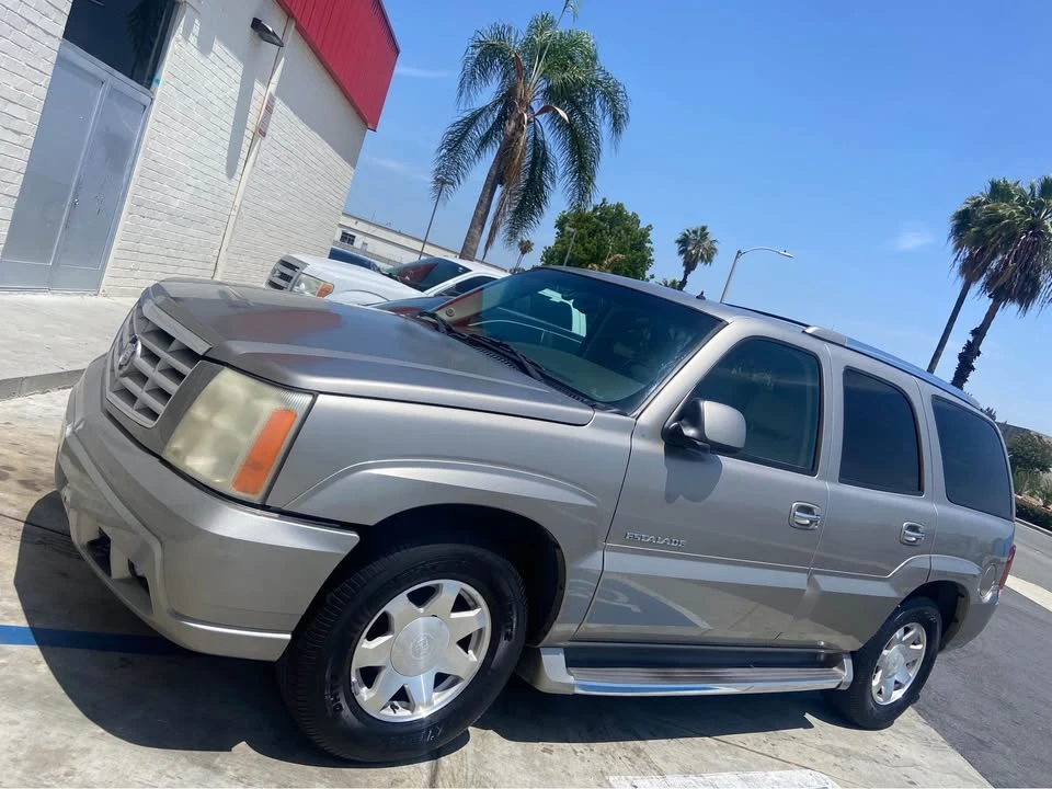 2002 Cadillac Escalade & EXT 2nd Gen - Image 3 of 13