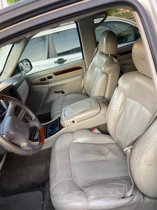 2002 Cadillac Escalade & EXT 2nd Gen - Image 9 of 13