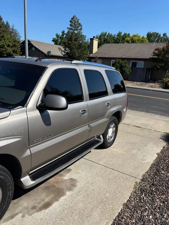2002 Cadillac Escalade & EXT 2nd Gen - Image 4 of 6