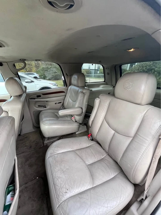 2002 Cadillac Escalade & EXT 2nd Gen - Image 7 of 9