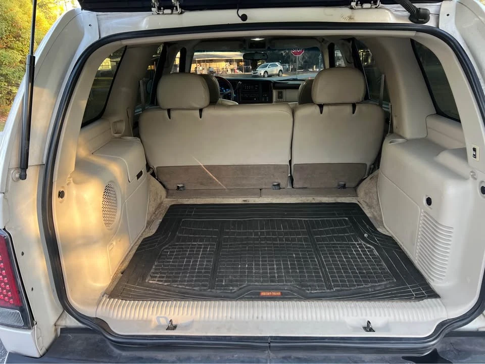 2002 Cadillac Escalade & EXT 2nd Gen - Image 8 of 8